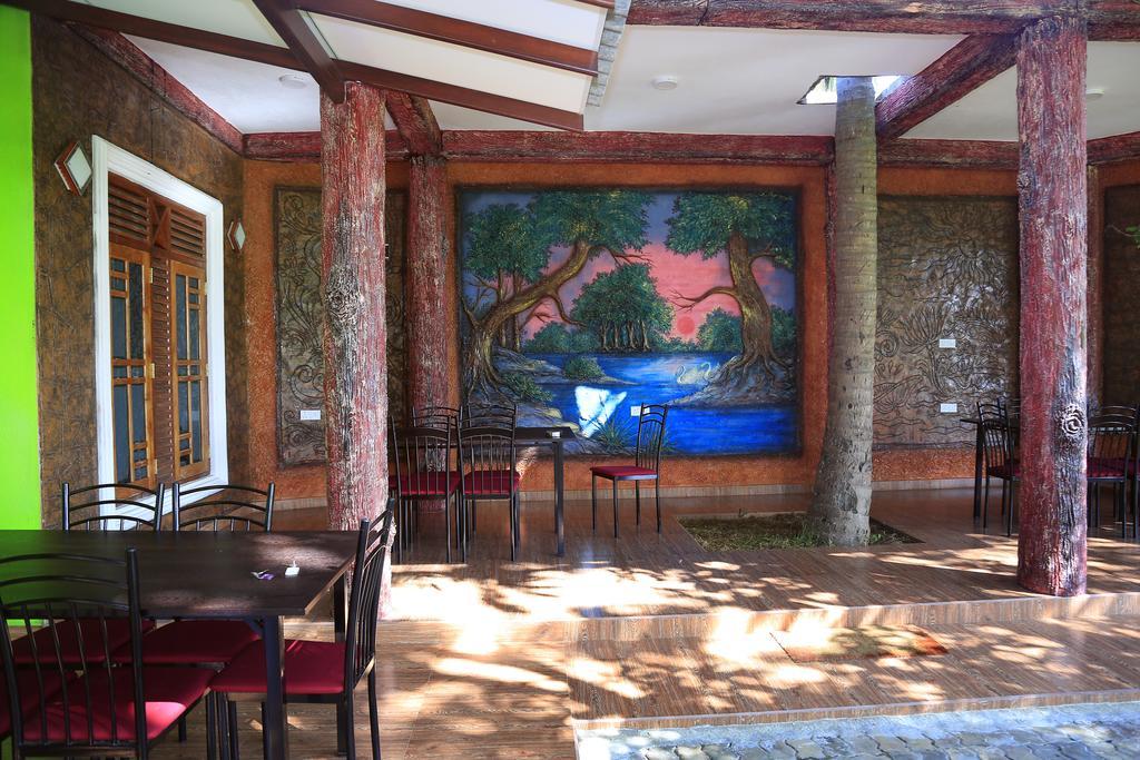 V Cabanas & Yala Safari Place Tissamaharama Eksteriør bilde