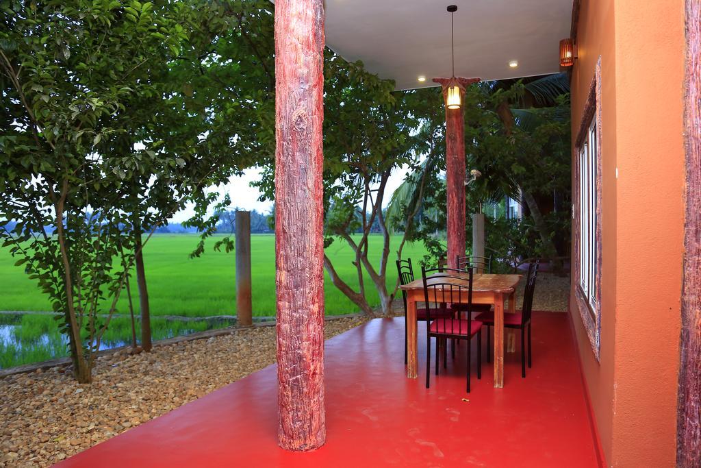 V Cabanas & Yala Safari Place Tissamaharama Eksteriør bilde