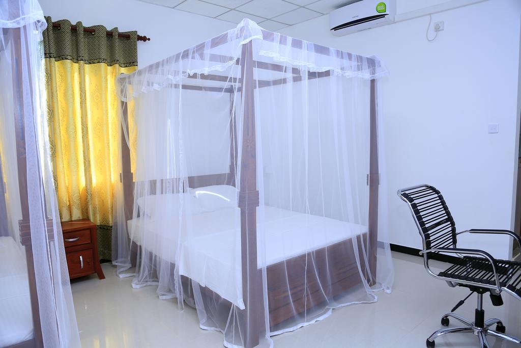 V Cabanas & Yala Safari Place Tissamaharama Eksteriør bilde