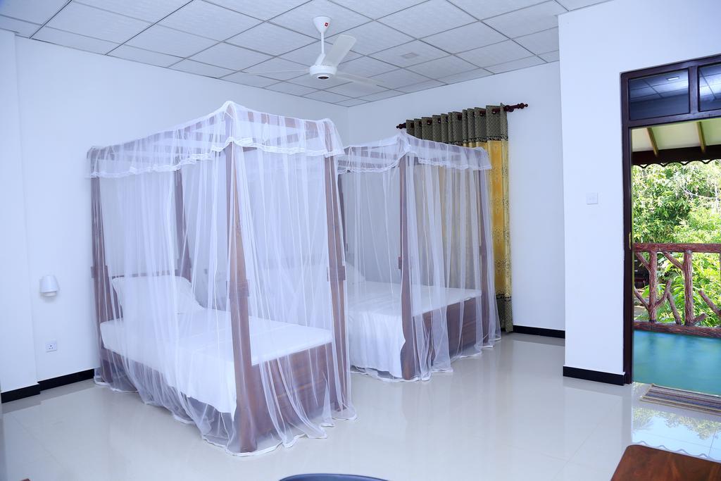 V Cabanas & Yala Safari Place Tissamaharama Eksteriør bilde